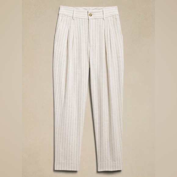 Banana Republic Pants - Banana Republic LINEN-BLEND HERRINGBONE PLEATED PANT Size 2 Cream and Navy